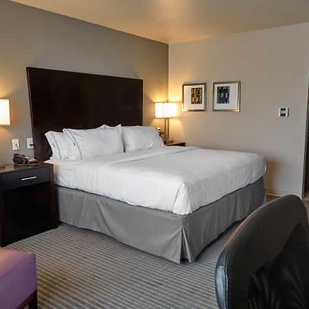 Holiday Inn Express And Suites Tahlequah By Ihg Exterior foto